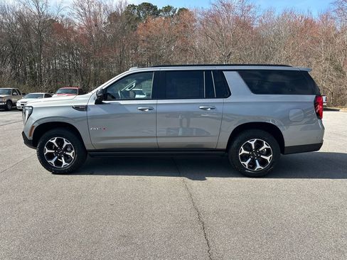 New 2026 GMC Yukon XL AT4 w/ AT4 Premium Plus Package image 9