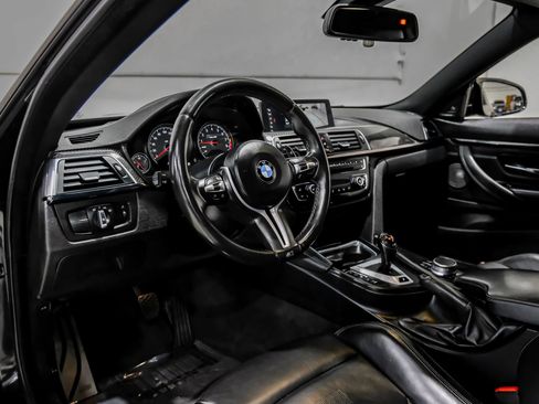 Used 2018 BMW M4 Coupe image 15