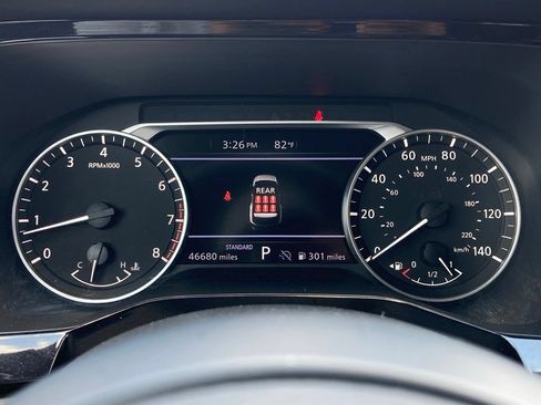 Used 2024 Nissan Pathfinder SV FWD image 14