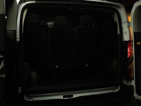 Used 2023 Ford Transit 350 XLT image 7