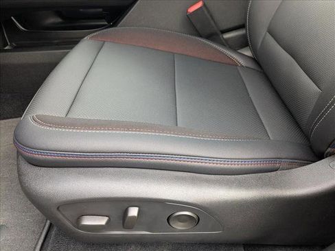 New 2026 Chevrolet Equinox EV RS image 4