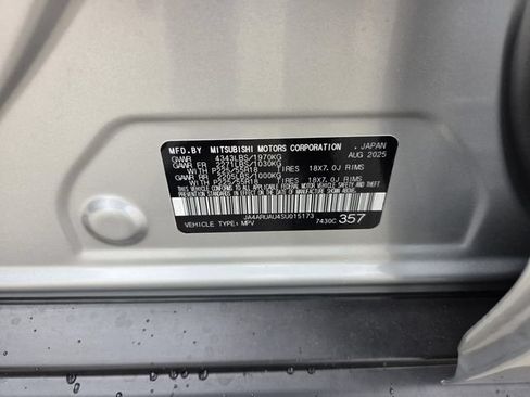 Used 2025 Mitsubishi Outlander Sport LE AWD/4WD image 29
