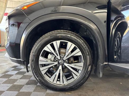 Used 2021 Nissan Rogue SV AWD/4WD image 28