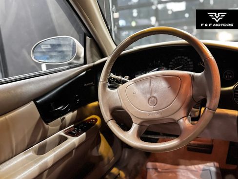 Used 2000 Buick Regal LS w/ Luxury Pkg FWD image 9