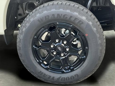 New 2025 Ford Ranger XLT w/ Equipment Group 301A High image 41