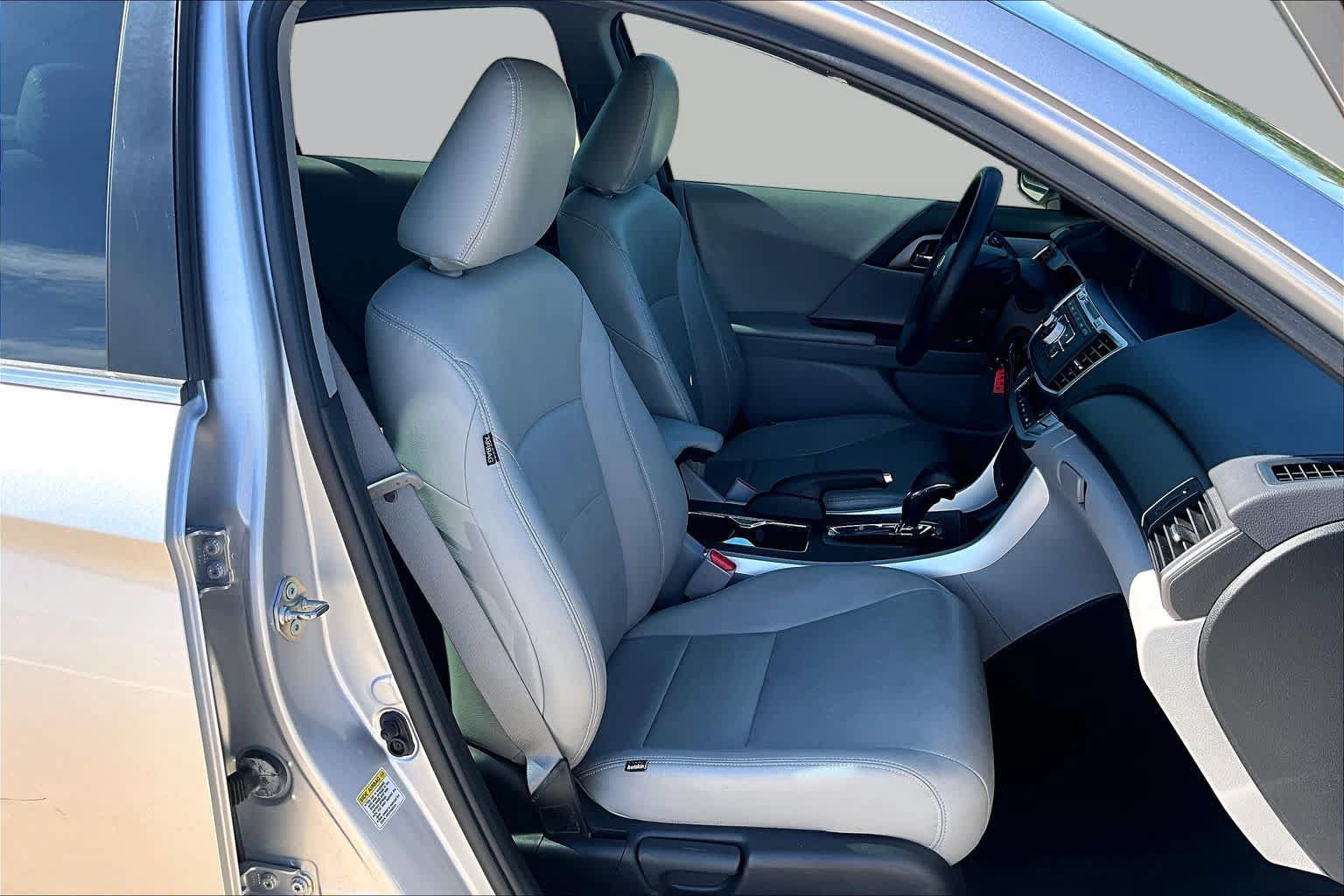 Used 2015 Honda Accord LX image 9
