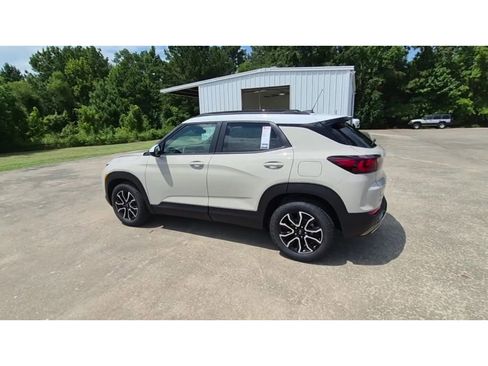 New 2026 Chevrolet TrailBlazer ACTIV w/ Convenience Package image 6