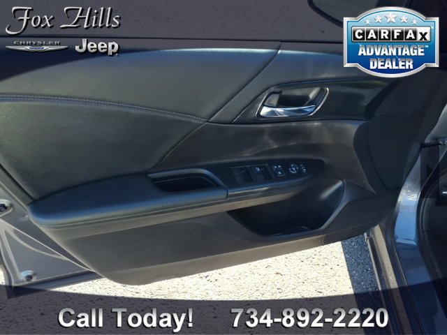 Used 2013 Honda Accord Sport image 13