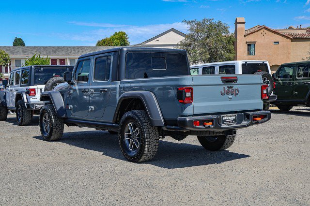 Used 2024 Jeep Gladiator Mojave w/ Steel Bumper Group AWD/4WD image 9
