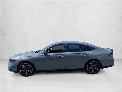 Certified 2025 Honda Accord Sport image 9