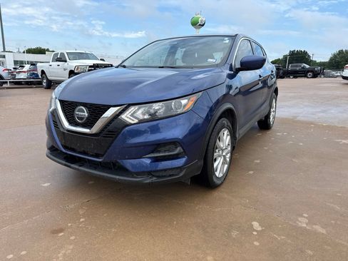 Used 2021 Nissan Rogue Sport S FWD image 3