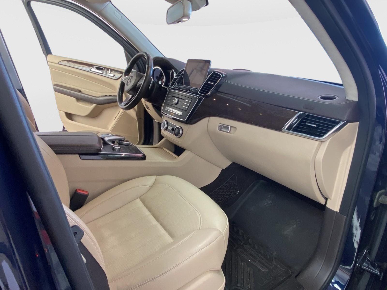 Used 2018 Mercedes-Benz GLS 450 4MATIC image 8