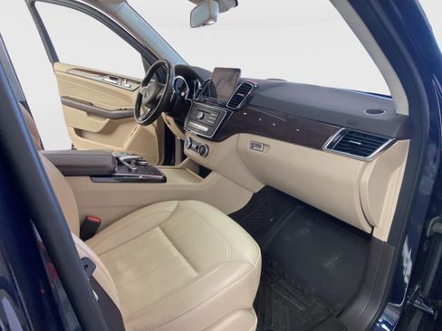 Used 2018 Mercedes-Benz GLS 450 4MATIC image 8