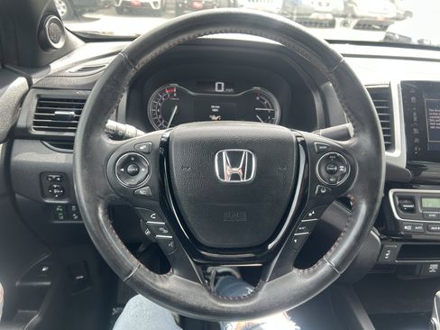 Used 2019 Honda Ridgeline Black Edition image 17
