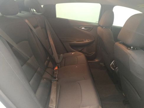 Used 2021 Chevrolet Malibu LT FWD image 19