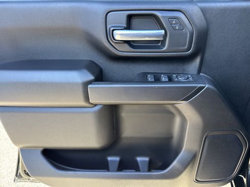 Used 2026 Chevrolet Silverado 2500 Custom w/ Custom Value Package image 14