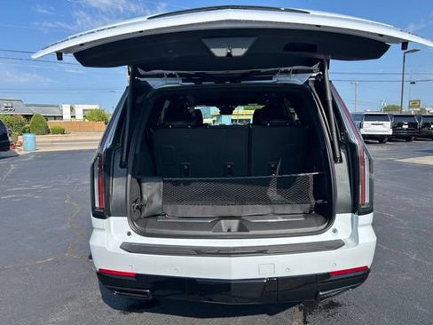 Used 2026 Cadillac Escalade Sport w/ Touring Package AWD/4WD image 8