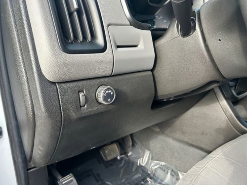 Used 2018 Chevrolet Colorado W/T w/ WT Convenience Package image 22