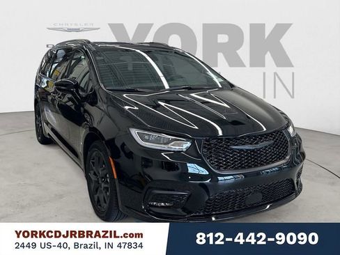 New 2026 Chrysler Pacifica Limited w/ S Appearance Package FWD image 7