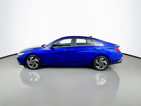 Used 2024 Hyundai Elantra Limited FWD image 5