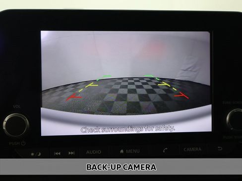 Used 2024 Nissan Pathfinder S image 4