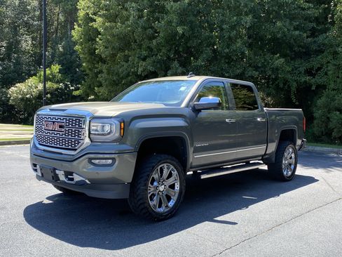 Used 2018 GMC Sierra 1500 Denali w/ Denali Ultimate Package AWD/4WD image 5