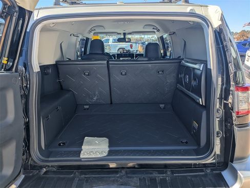 Used 2014 Toyota FJ Cruiser 4WD w/ Upgrade Package image 14