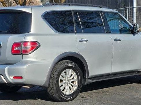 Used 2017 Nissan Armada SV image 5