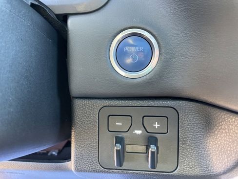 Used 2024 Toyota Tundra Platinum image 23