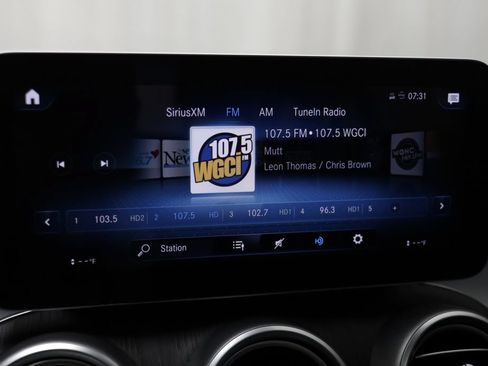 Used 2020 Mercedes-Benz GLC 300 4MATIC image 9