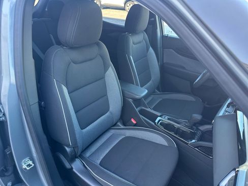 Used 2025 Chevrolet TrailBlazer LT image 34