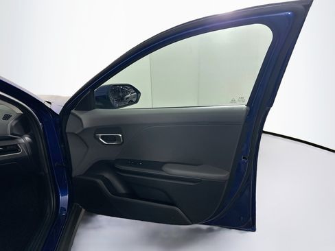 Used 2025 Kia K4 FWD image 32