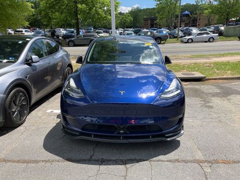 Used 2022 Tesla Model Y Long Range image 2