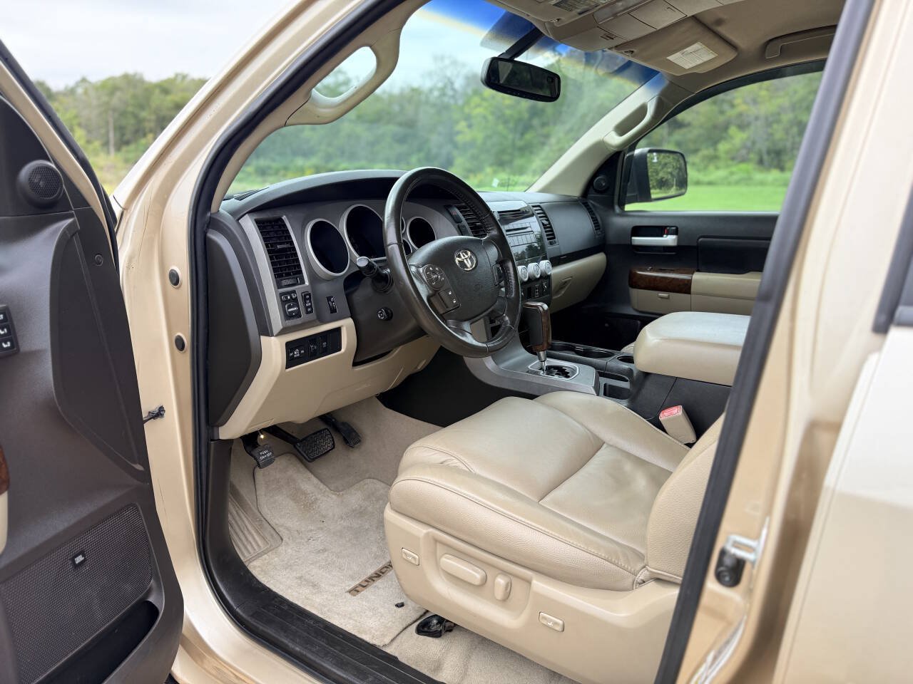 Used 2010 Toyota Tundra Limited RWD image 14