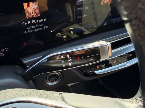 Used 2024 Cadillac Lyriq Tech RWD image 27