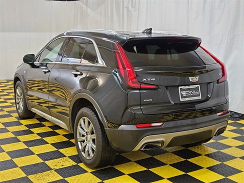 Used 2020 Cadillac XT4 Premium Luxury image 5