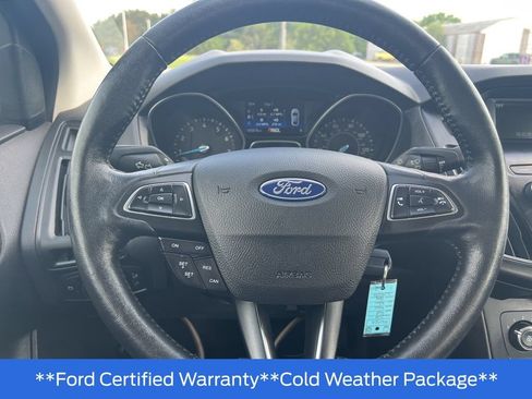 Used 2018 Ford Focus SE w/ Cold Weather Package FWD image 14