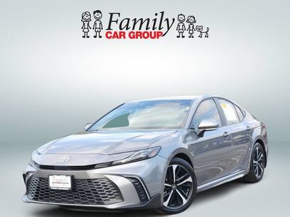 Used 2025 Toyota Camry SE w/ Convenience Package