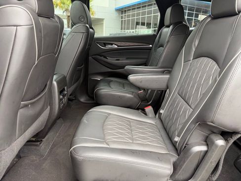 Used 2023 Buick Enclave Avenir w/ Avenir Technology Package image 9