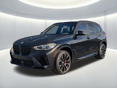 Used 2023 BMW X5 M w/ Executive Package image 2