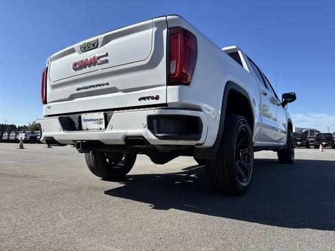 Used 2021 GMC Sierra 1500 AT4 w/ AT4 Premium Package image 10