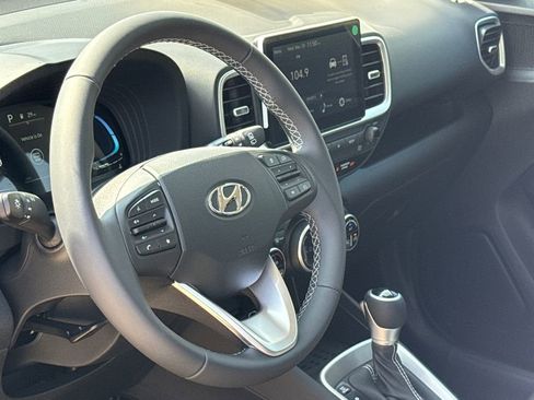 New 2026 Hyundai Venue SEL FWD image 18