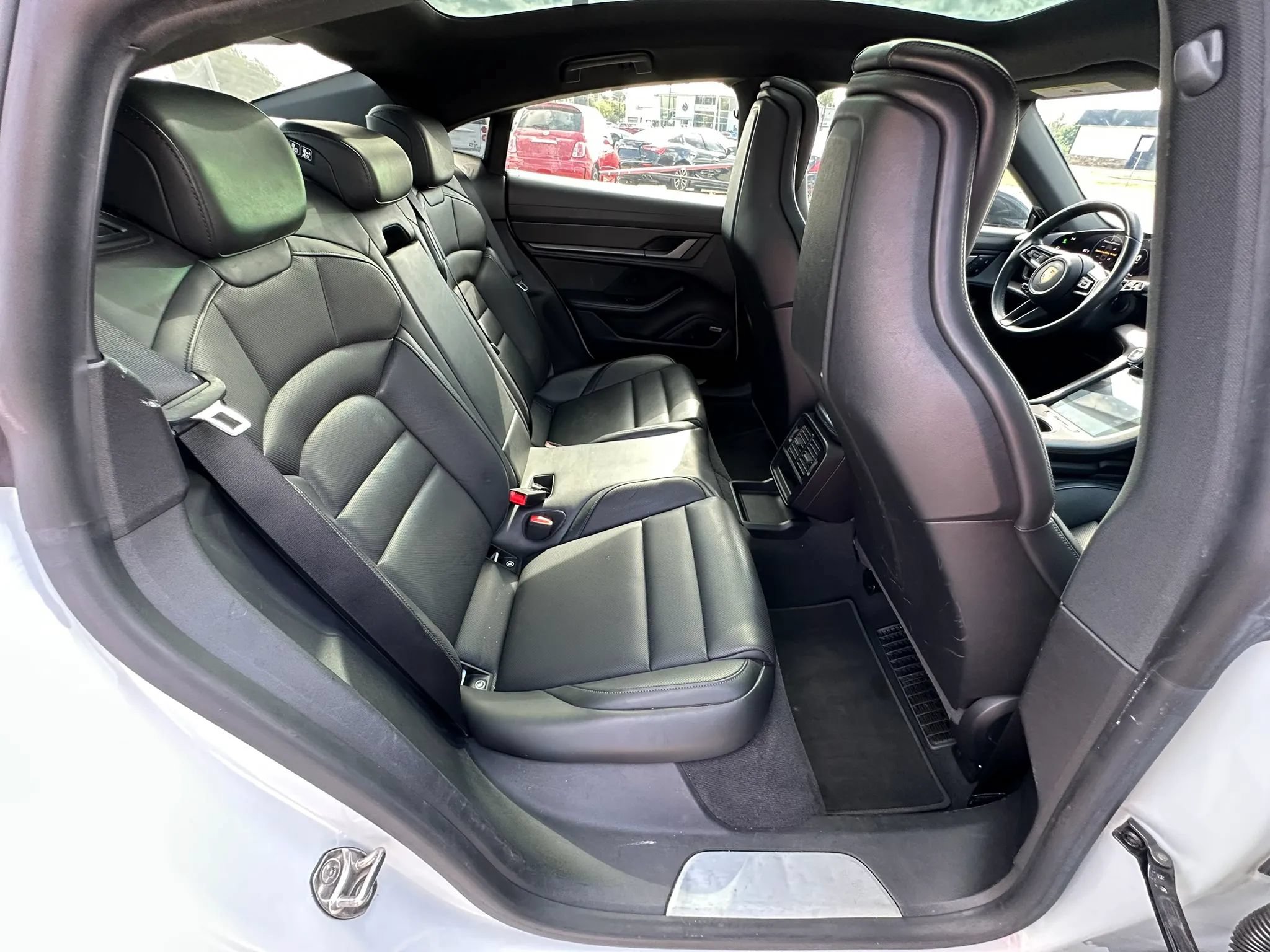 Used 2022 Porsche Taycan 4S AWD/4WD image 14