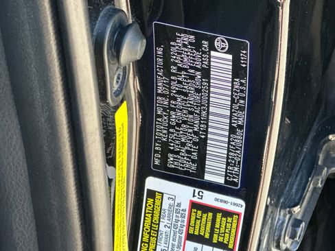 Used 2018 Toyota Camry LE FWD image 26