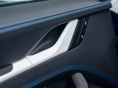 Certified 2024 Porsche 911 Dakar image 18