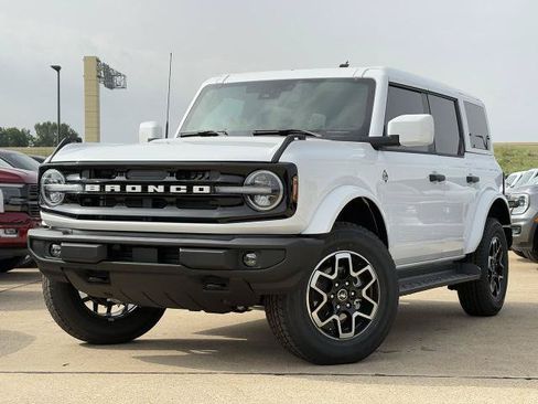 New 2026 Ford Bronco Outer Banks AWD/4WD image 29