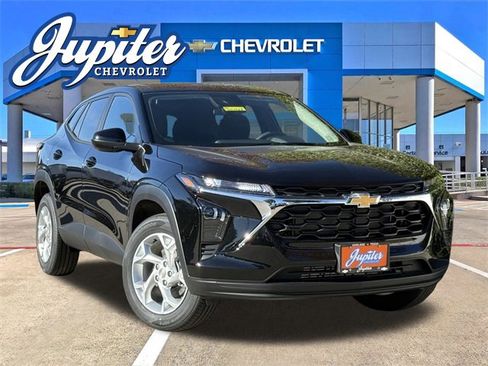 New 2026 Chevrolet Trax LS w/ LS Convenience Package image 1