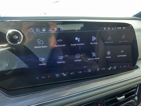 New 2026 Chevrolet Suburban Premier image 27