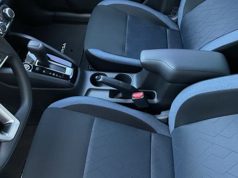 New 2025 Nissan Versa SV w/ Trunk Package image 31