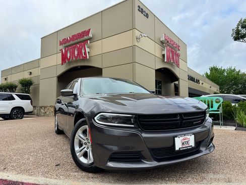 Used 2022 Dodge Charger SXT w/ Leather Interior Group image 1